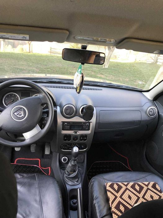 Vând duster 4x4  an 2013