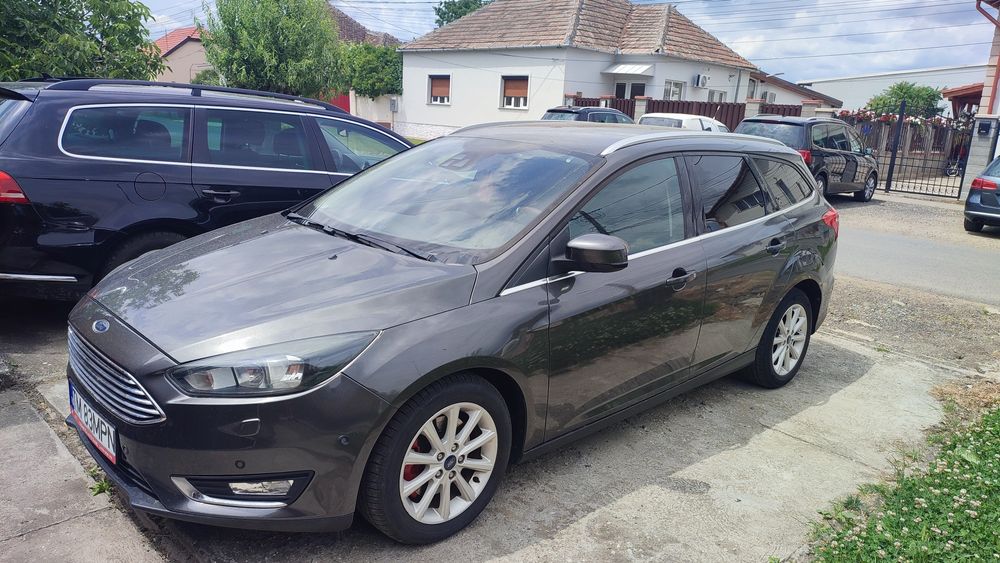 Vând Ford focus MK3 facelift