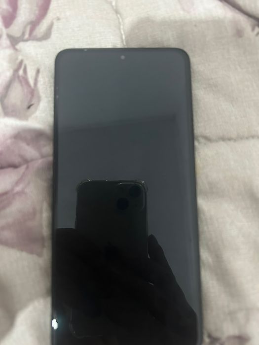 Продам Poco F7 Pro