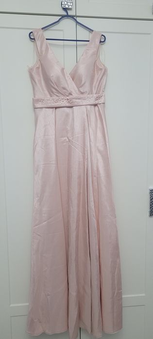 Вечерние, платья