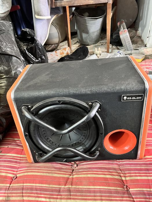 Продам сабуфер в хорошем состоянии