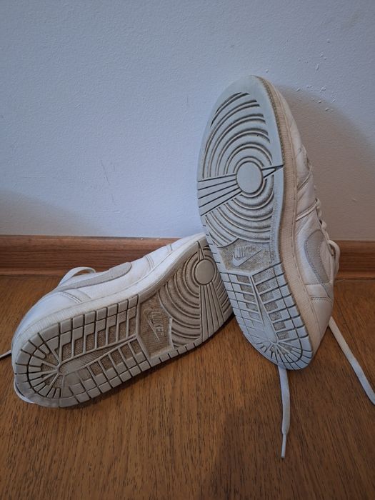 Adidași Nike Air albi – mărimea 44, stare bună