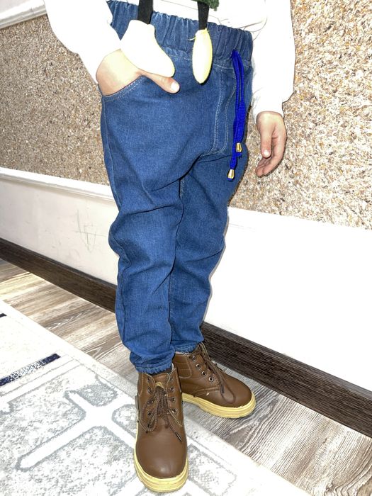 Jeansi tikuv sehi sotiladi