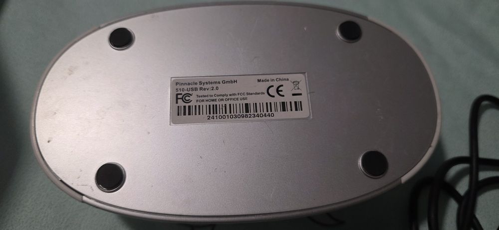 Placă de captură Pinnacle MovieBox Plus 510 USB + Cabluri (USB si FireWire)