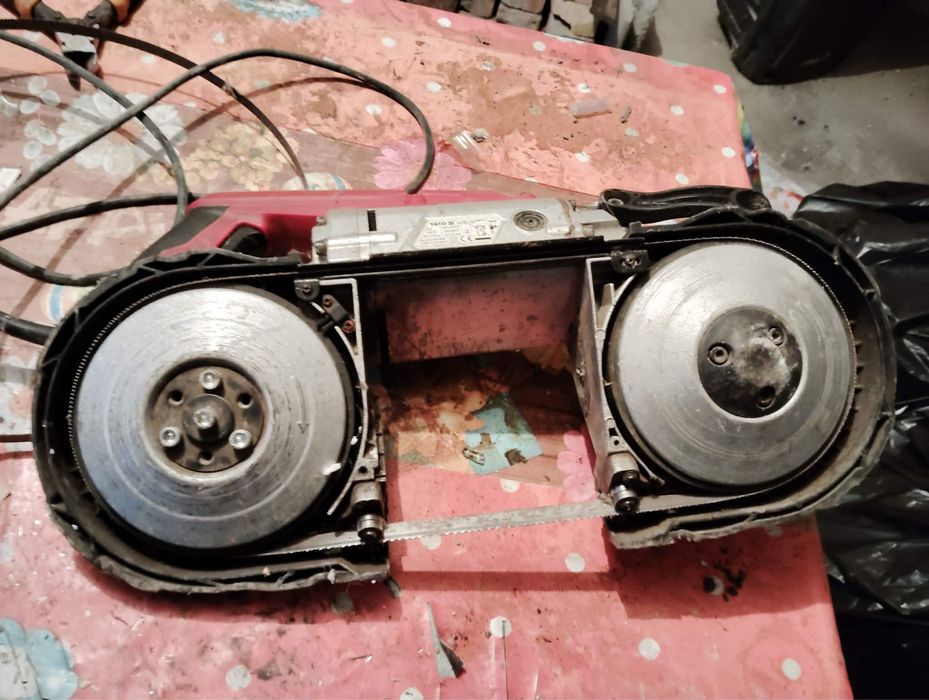 Masinarie de taiat metal circulara