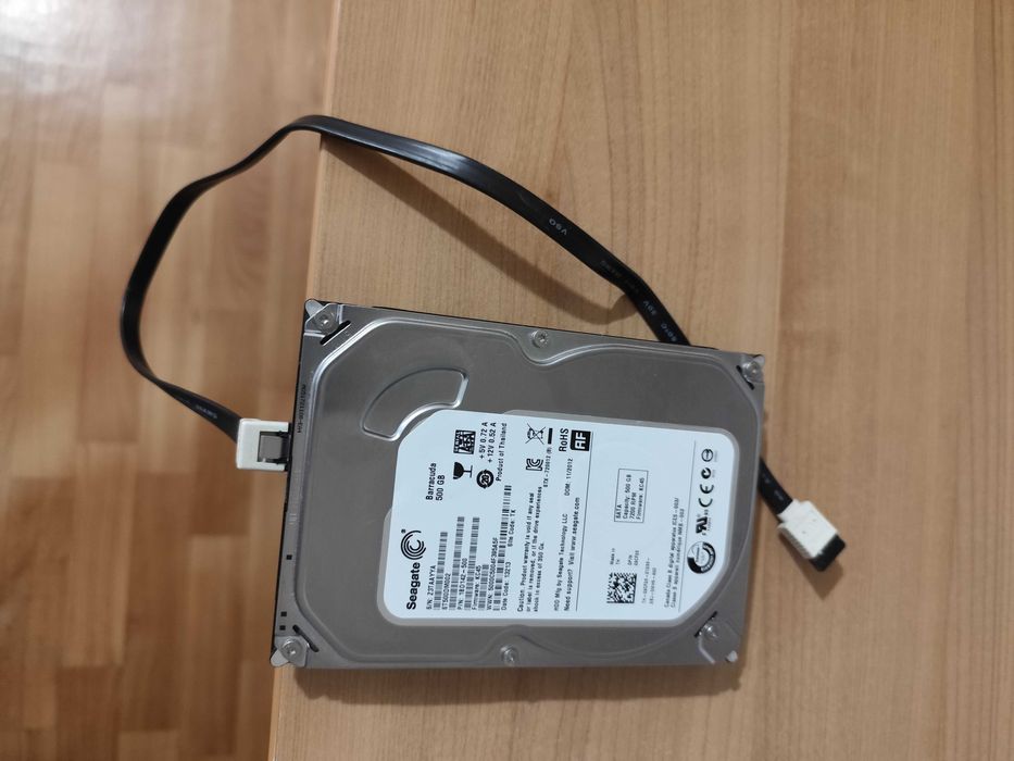 HDD Seagate Barracuda 500 GB+ cablu