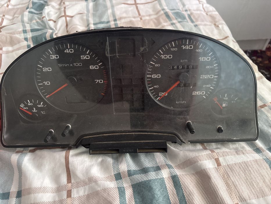 Щиток приборов ауди 80