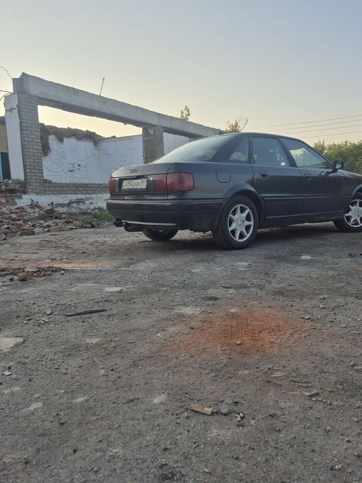 Продам ауди 80 б4