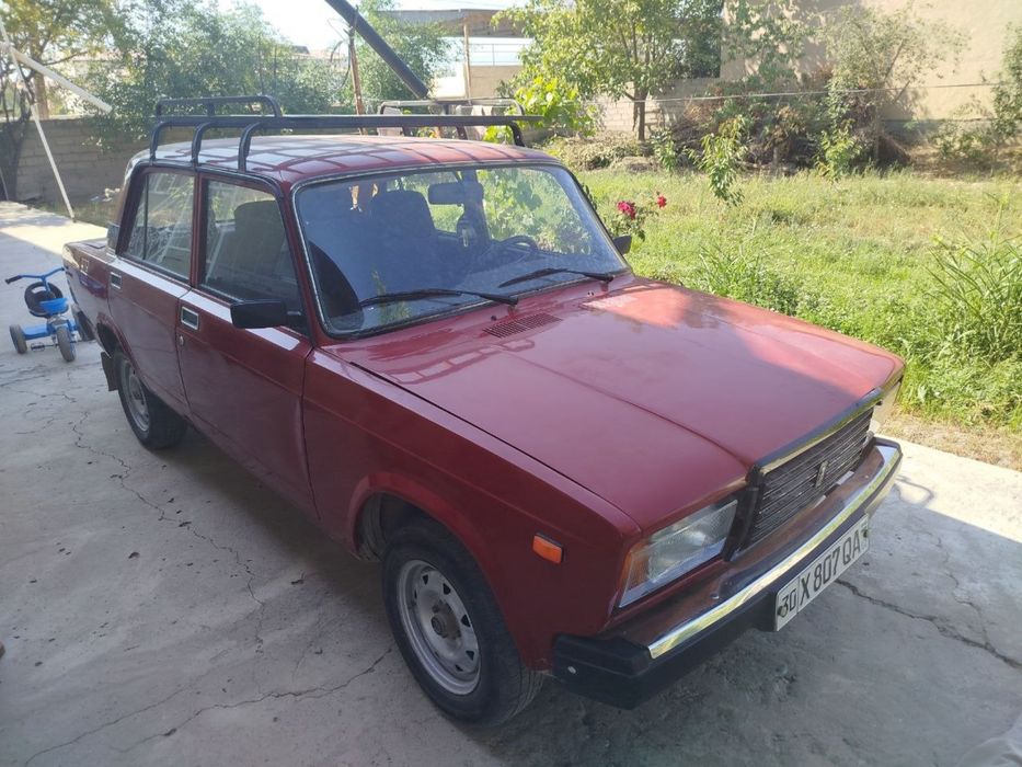 Vaz 2107 sotiladi