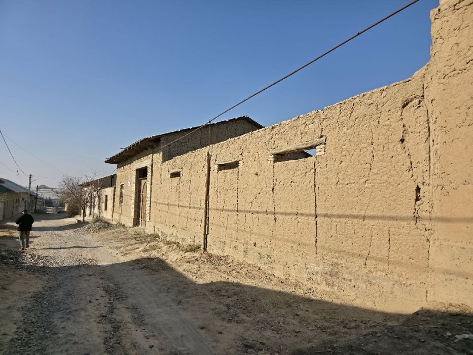 Ер ховли участка срочно сотилади ..Каттакургон Шахардан  15 сотихлик .