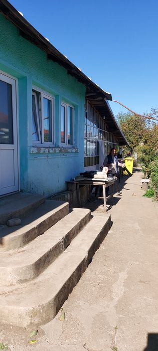 Casa bātrâneasca de vinzare