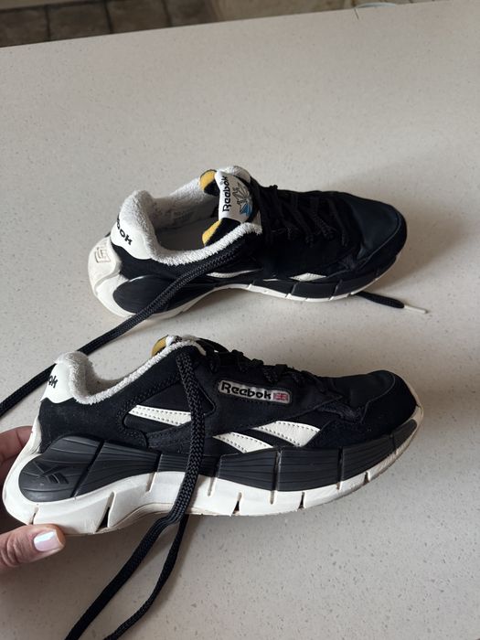 Кроссовки подростковые  reebok размер 37,5