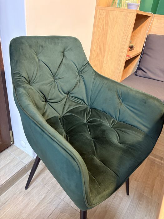 De vanzare set 4 scaune catifea verde smarald