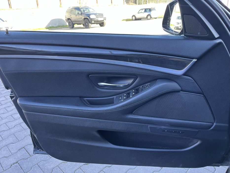 BMW 520 f11 2011г.