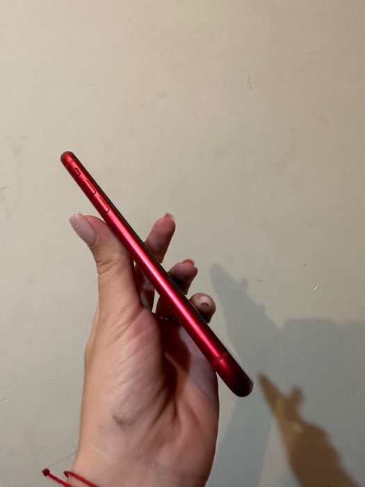 iPhone 11 red, 128 гб
