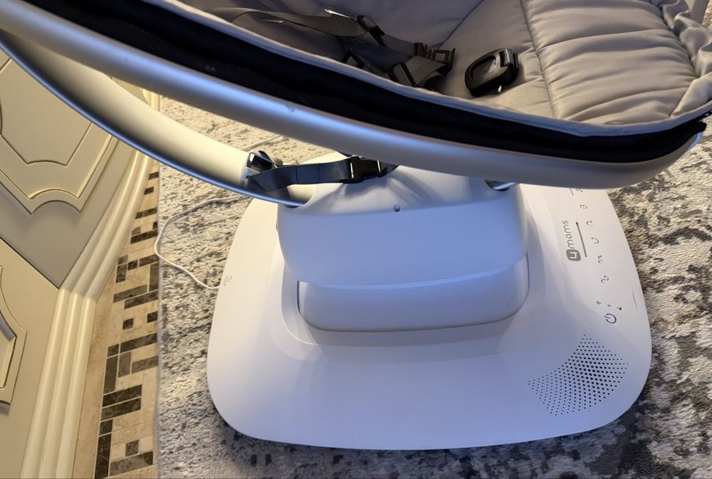 Електрическа бебешка люлка mamaRoo 5.0