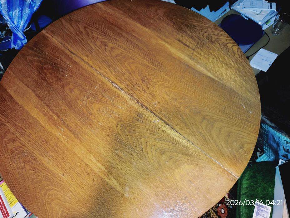 Масивна трапезарна маса