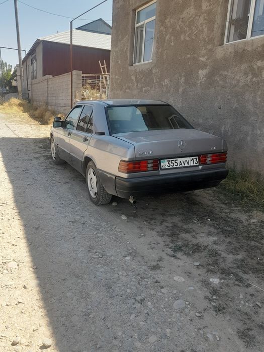 Mercedes benz w201 (190)