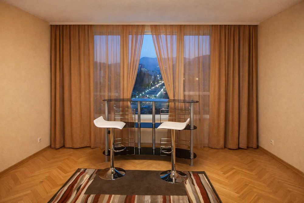 Дава се под наем Двустаен апартамент в София, Света Троица - 70 кв.м за 498.27 € - Снимка #2