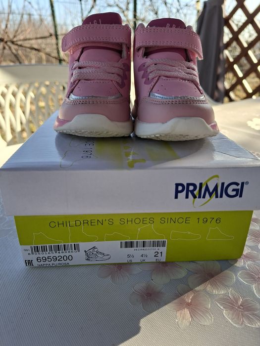 Ghetute Primigi,marime 21