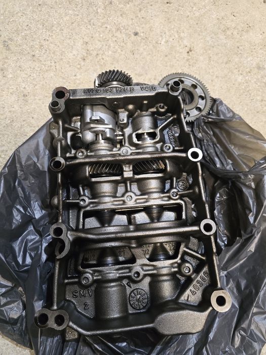 Маслена помпа VW/ Audi  2.0 tdi