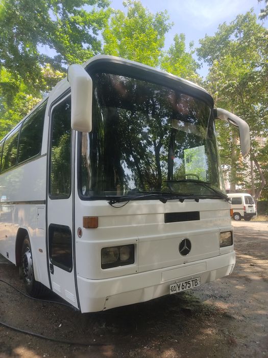 Автобусы Mercedes-Benz  туризмда ишлаган автобус