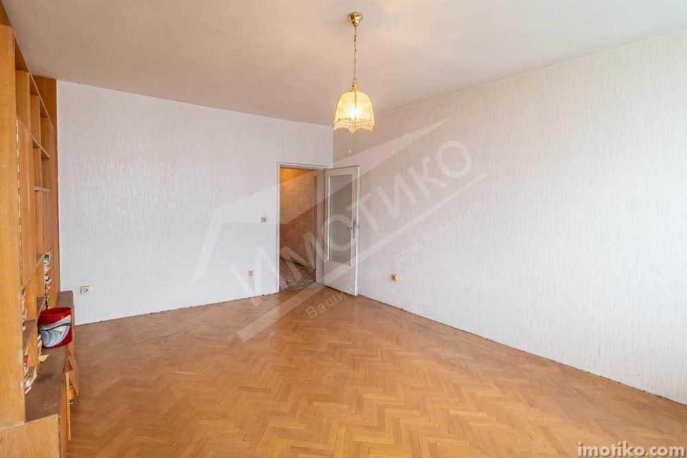 Продава се Тристаен апартамент в София, Изгрев - 83 кв.м за 1841 €/кв.м - Снимка #3