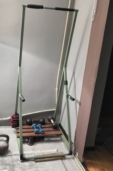 Продам мобильный турник