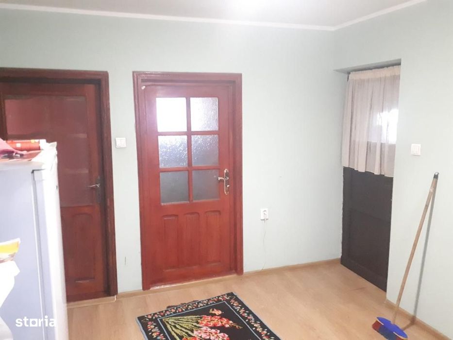 Casa com Hanu Conachi,3 camere,centrala pe lemne,80 000 euro neg