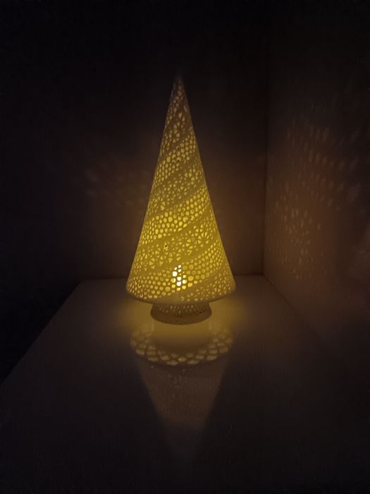 Светещо Коледно дърво