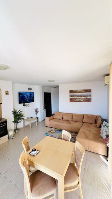 Апартамент с гледка море