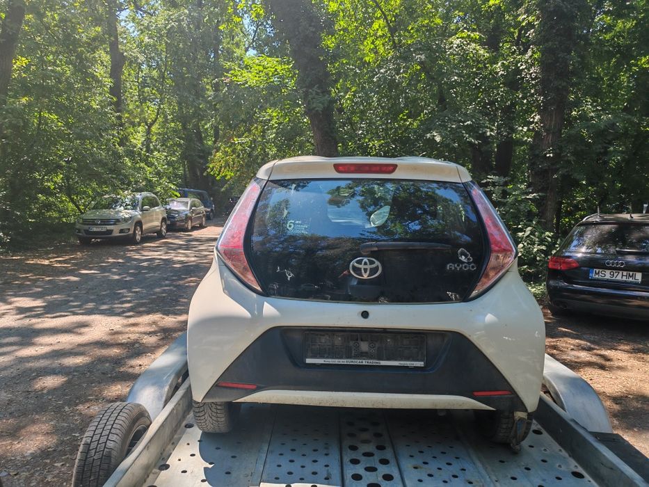 Dezmembrez Toyota Aygo 2018 90.000 km