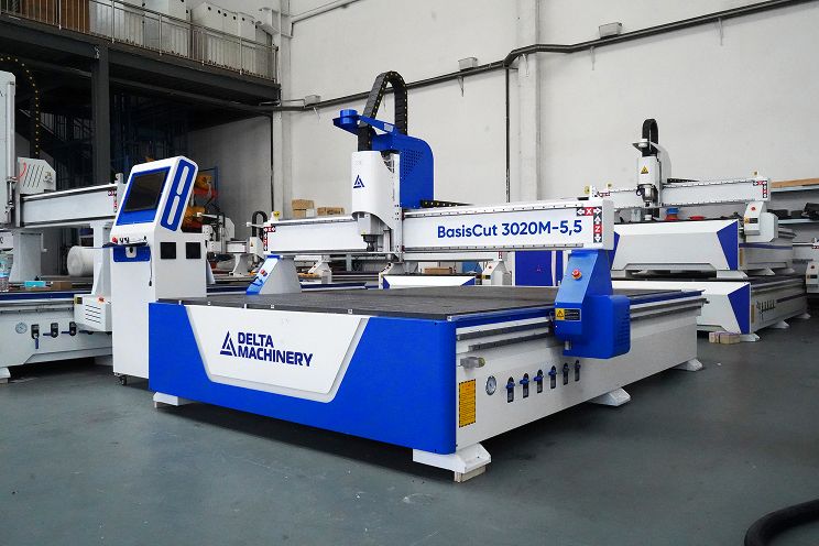 Фрезерный станок с ЧПУ BASIS CUT 3020M-5,5