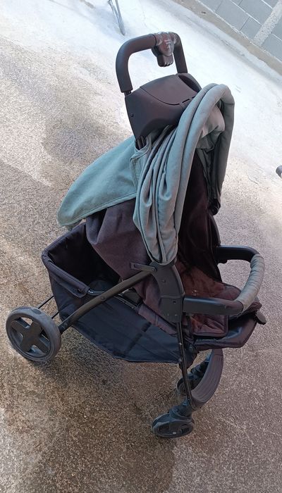 Бебешка количка с летен и зимен кош