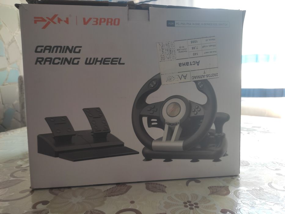 Продам игровой руль, хороший не клинит,играл 2 раза.