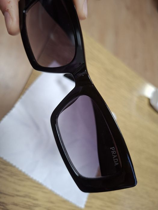 Prada слънчеви очила