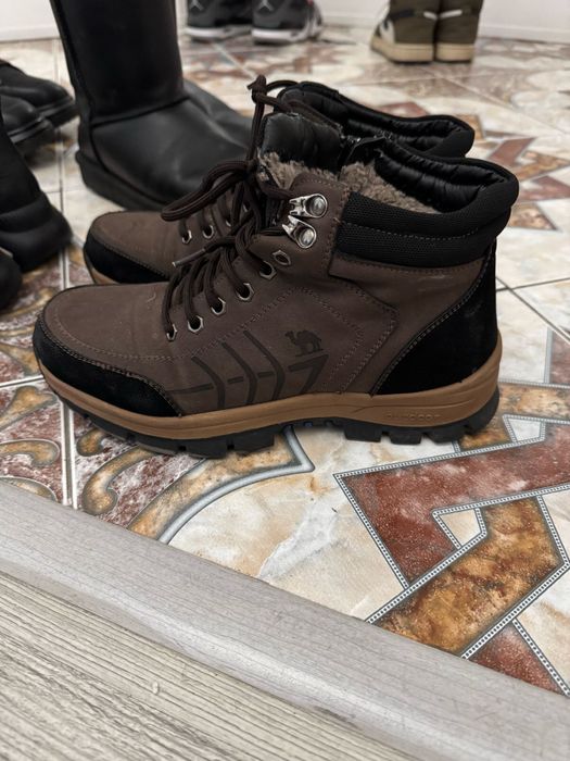 Зимние ботинки.