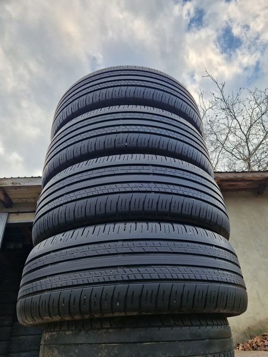 225 60 18  Dunlop 2023