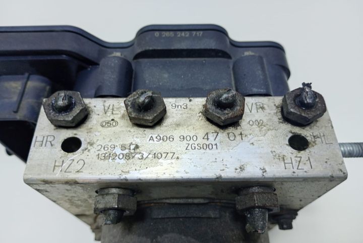 Pompa ABS A9069004701 Mercedes-Benz Sprinter a 2-a generatie 906