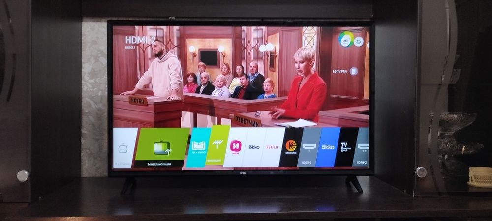 Смарт телевизор LG 109см.