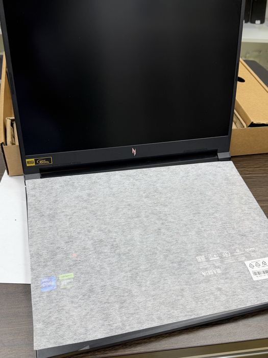 КАТО НОВ 1TB Acer Nitro V16 Ardes Гаранция до 2027 г. Black