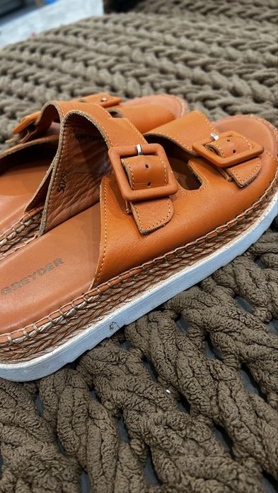 Кожаные шлепки GREYDER 37р