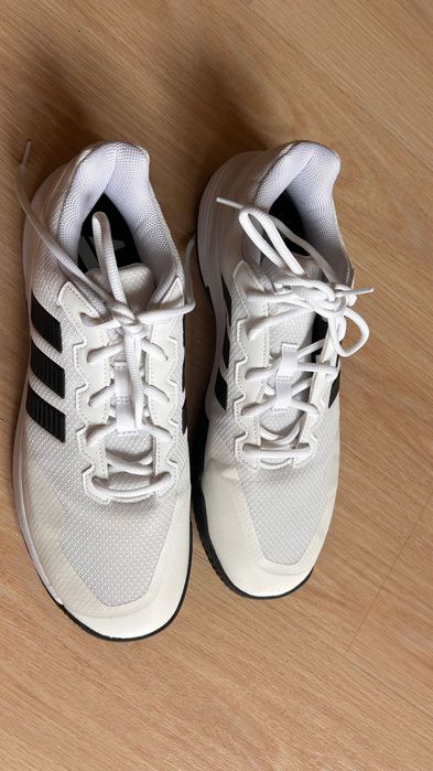 Adidas кроссовки