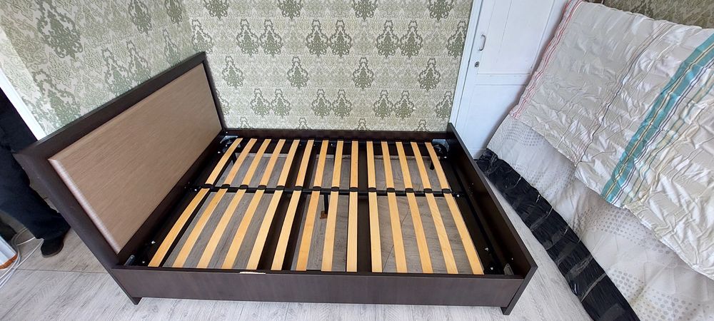 Продам кровать 60000