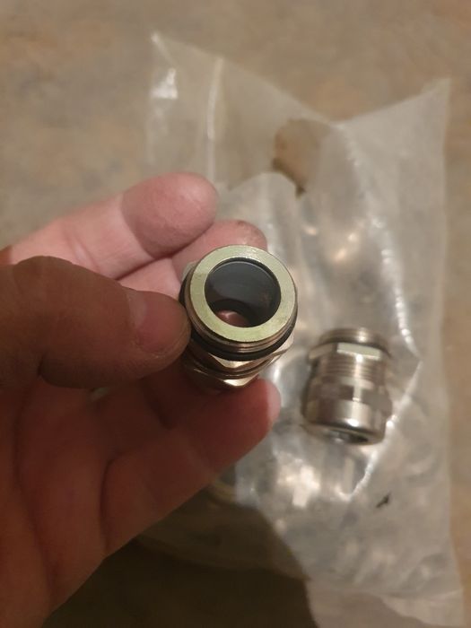 Герметичный ввод–вывод кабелей и проводов