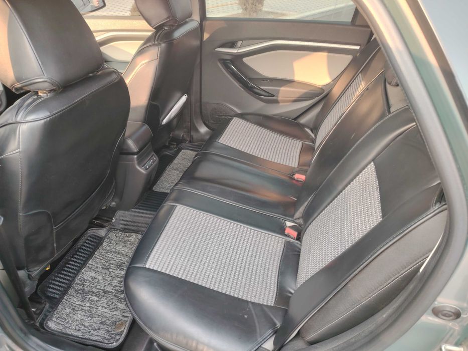 Лада Веста Кросс