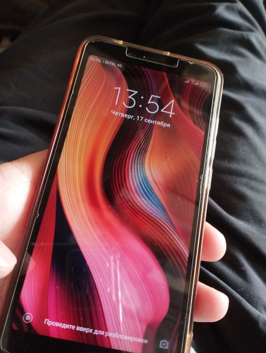 Продам телефон redmi 6