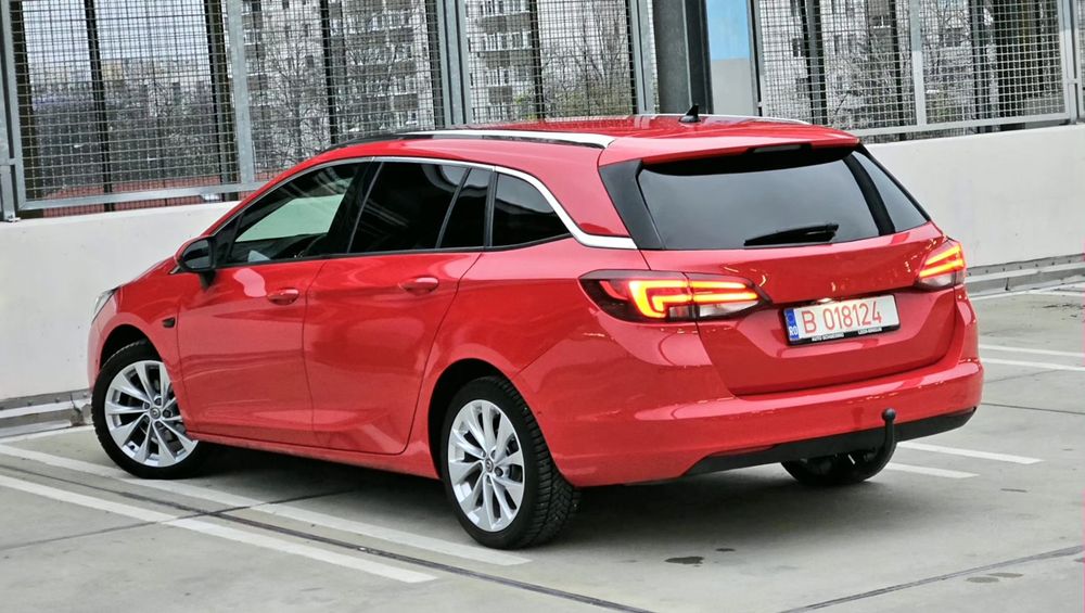 Opel Astra K  // 2021  // 1.2 Benzina  // 146 CP