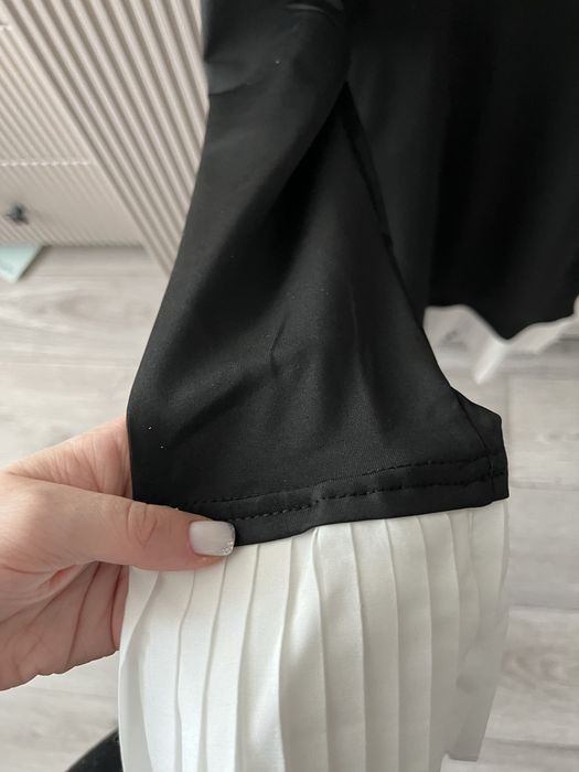 Продам Новое платье размер S