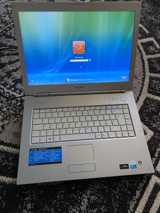 Laptop sony vaio 15,4inch ieftin